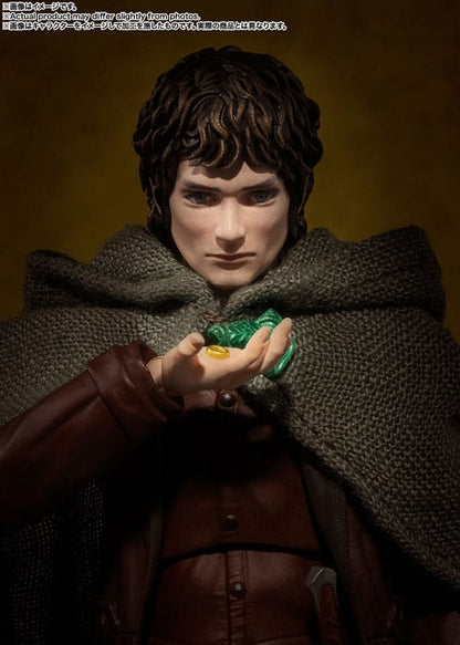 Frodo Baggins &amp; Gollum SH Figuarts Bandai Tamashii Nations