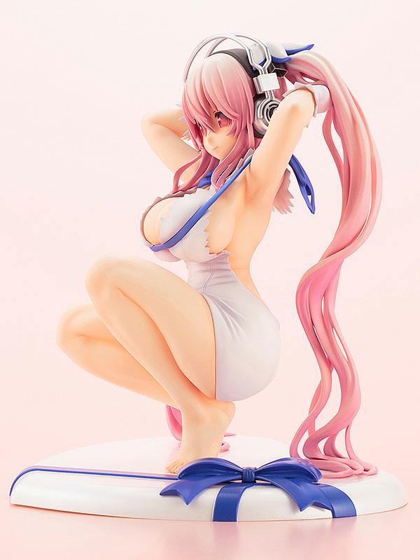 Super Sonico Hestia Ver. Super Sonico x DanMachi Genco