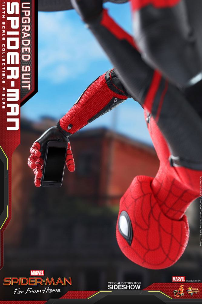 Spider-Man (Upgraded Suit) 1/6 Scale Collectible Figure – Hot Toys Movie Masterpiece (Spider-Man: Far From Home)