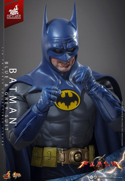 The Flash Movie Masterpiece Actionfigur Batman (Blue & Grey Suit) Limited Edition Hot Toys Exclusive - Anime Figuren günstig kaufen