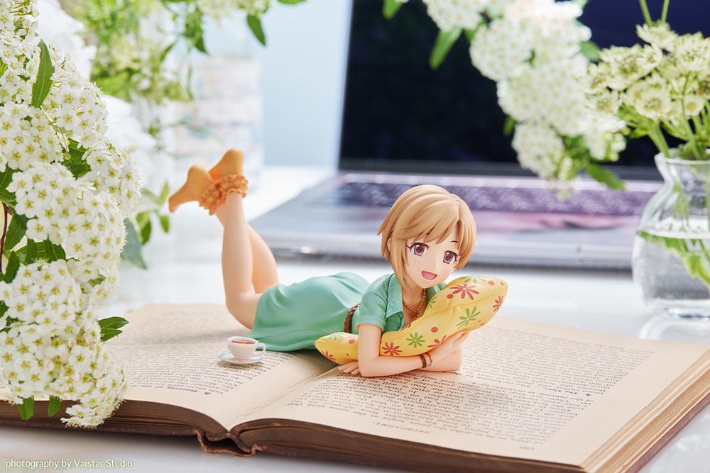 Yumi Aiba -off stage- Kotobukiya