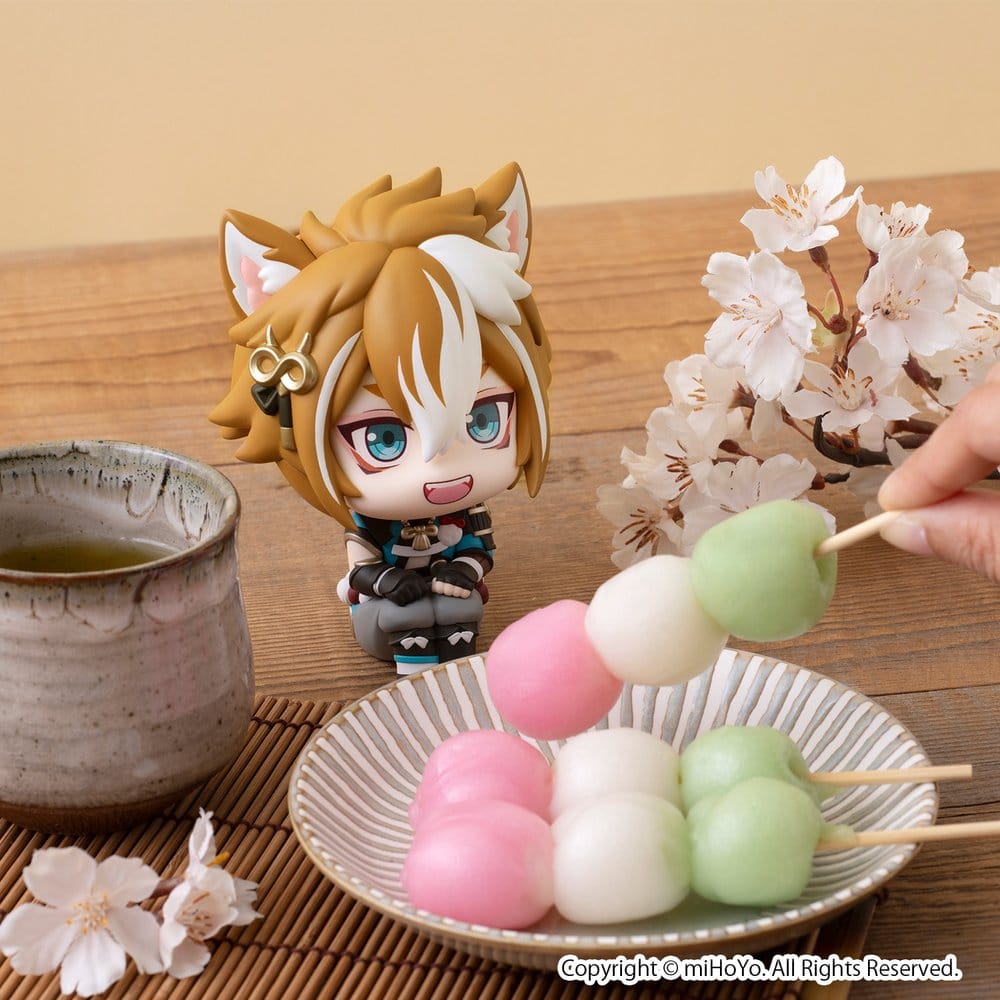 Gorou with Gift Look Up Genshin Impact MegaHouse