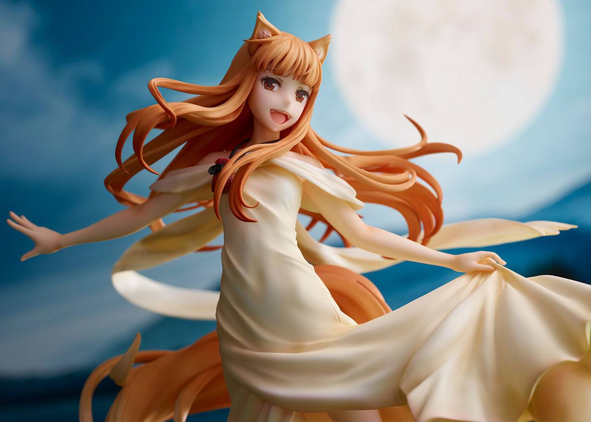 Holo Spice and Wolf Ques Q